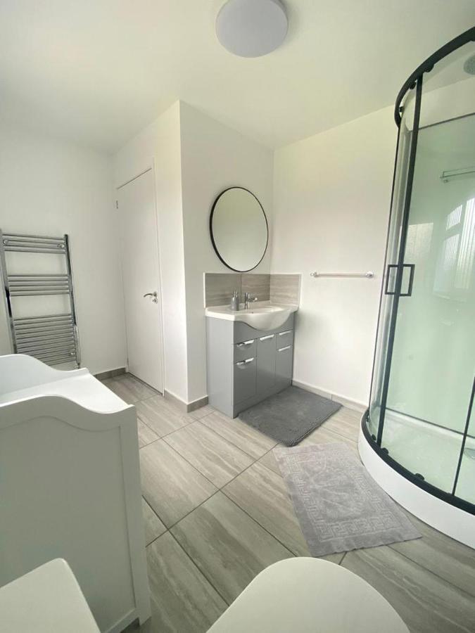 הורלי Gatwick Deluxe En-Suite Rooms מראה חיצוני תמונה